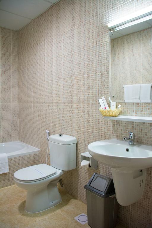 President Suites Apartments マナーマ エクステリア 写真